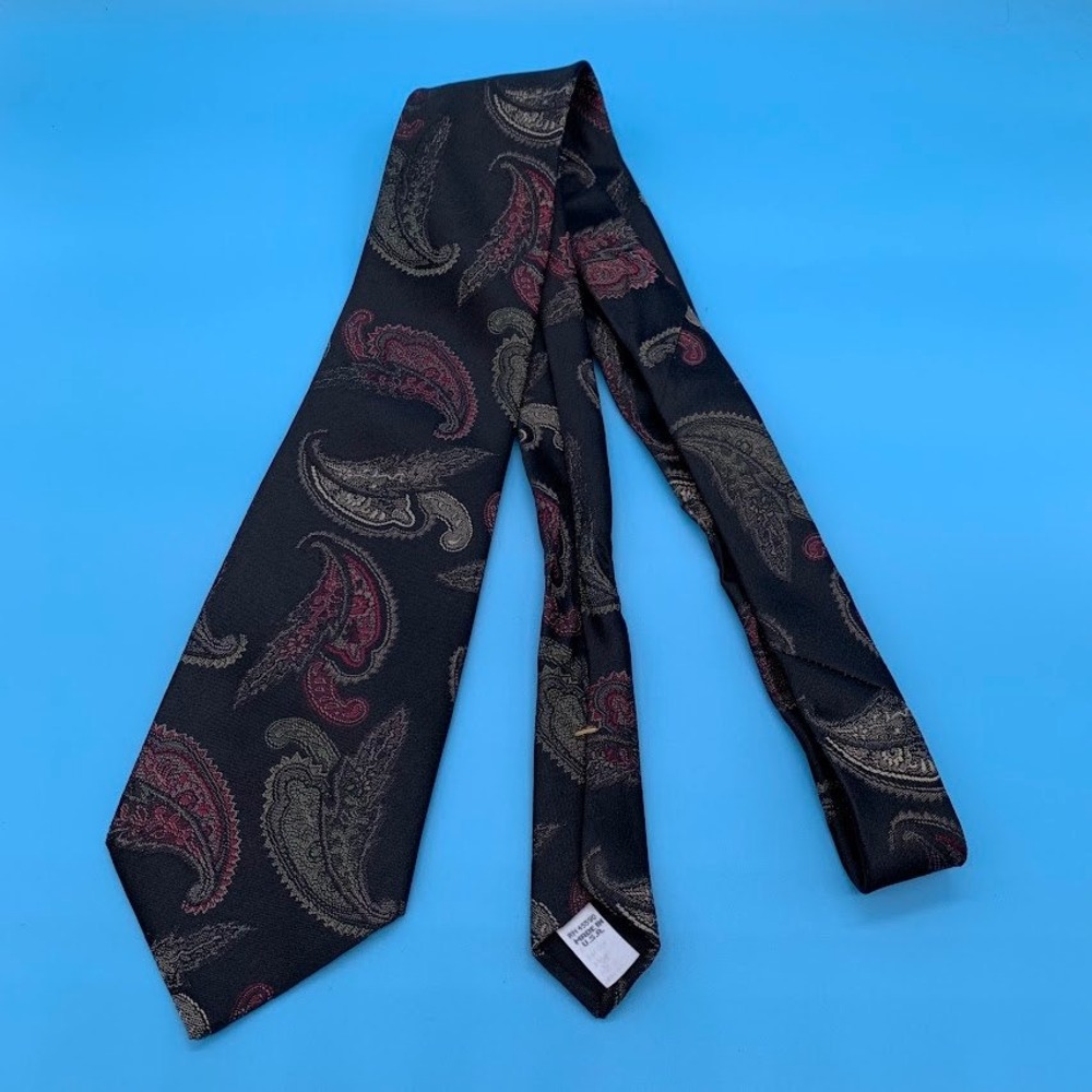 Vintage Wembley Paisley Black/Red Men's Classic Neck Tie Preppy Office